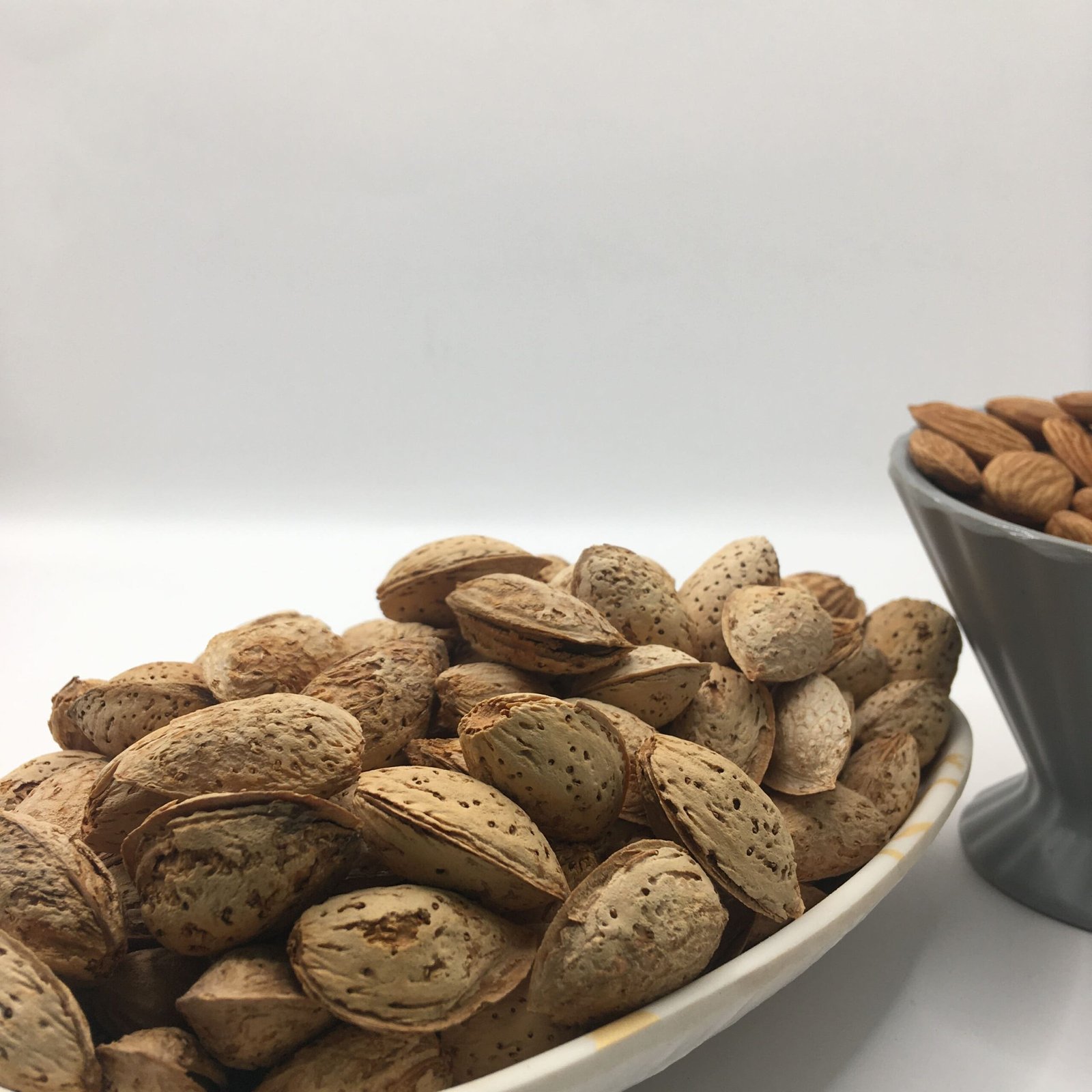 Kashmiri Almond With Shell - Image 3