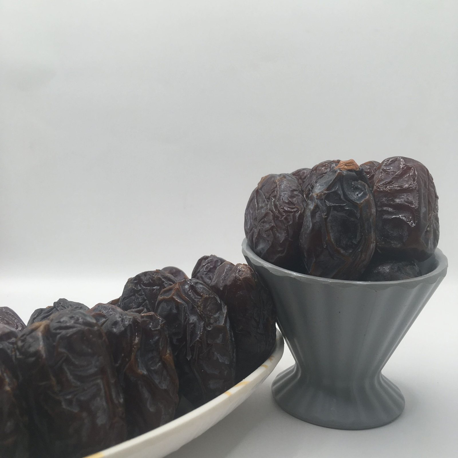 Medjool Super Jumbo Dates - Image 2